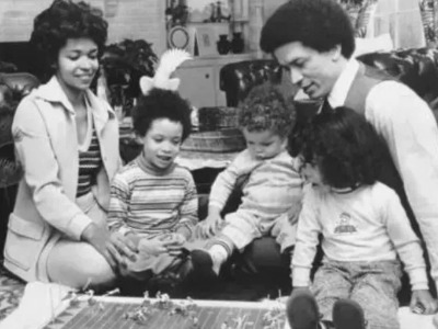 Dorothy Bowles Ford with her ex-spouse and three children.